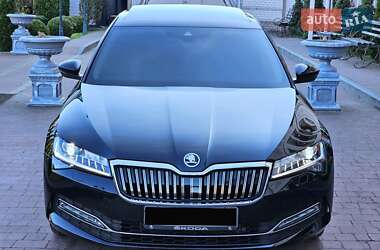 Ліфтбек Skoda Superb 2019 в 
