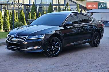 Ліфтбек Skoda Superb 2019 в 