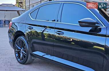 Ліфтбек Skoda Superb 2019 в 