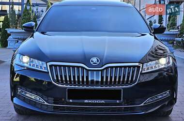 Ліфтбек Skoda Superb 2019 в 