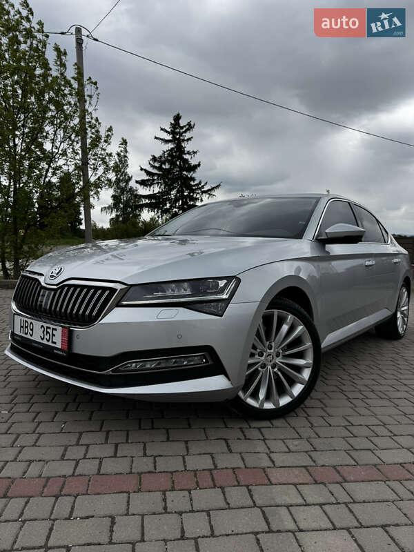 Лифтбек Skoda Superb 2020 в Ивано-Франковске