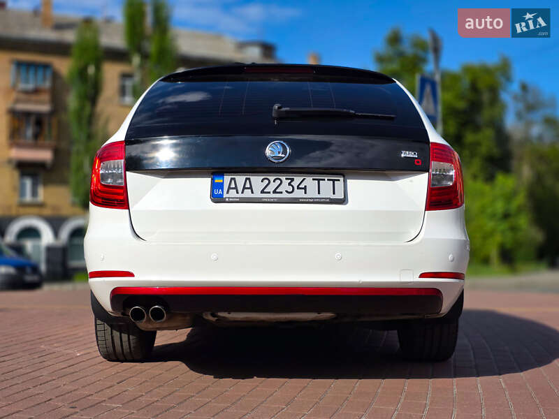 Универсал Skoda Superb 2013 в Киеве