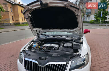 Универсал Skoda Superb 2013 в 