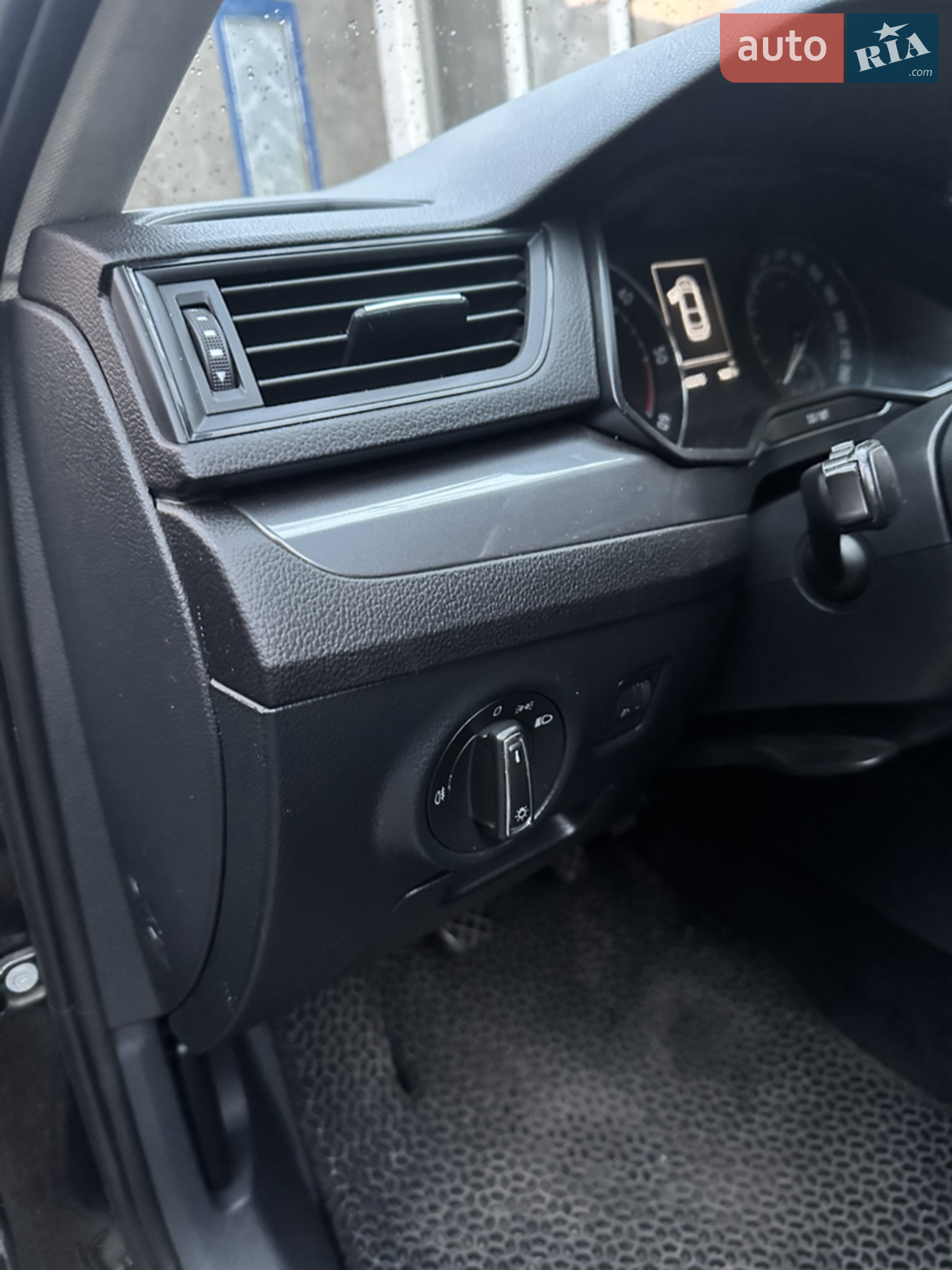 2016 Skoda Superb - мініатюра 18