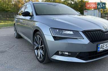 Універсал Skoda Superb 2017 в Дніпрі