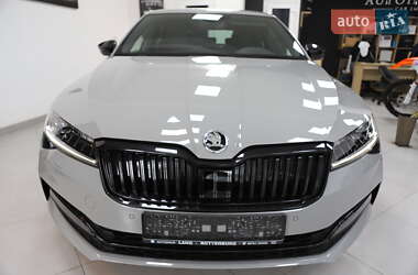 Ліфтбек Skoda Superb 2021 в 