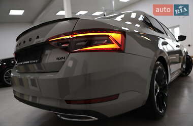 Ліфтбек Skoda Superb 2021 в 