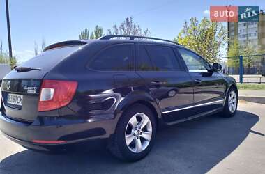 Універсал Skoda Superb 2011 в 