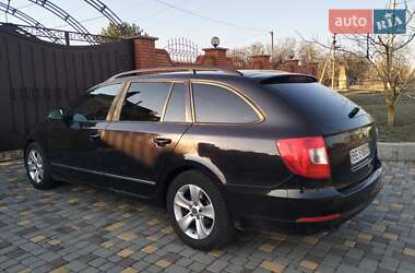 Універсал Skoda Superb 2011 в 