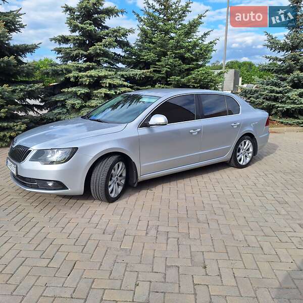 Лифтбек Skoda Superb 2013 в Харькове