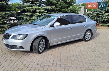 Ліфтбек Skoda Superb 2013 в 