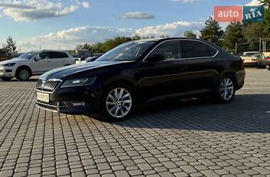 Ліфтбек Skoda Superb 2015 в Ужгороді
