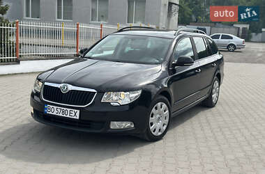 Універсал Skoda Superb 2011 в Бучачі