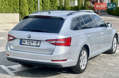 Універсал Skoda Superb 2017 в 