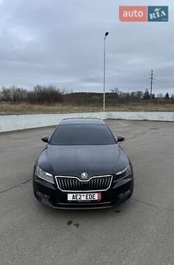 Ліфтбек Skoda Superb 2017 в 