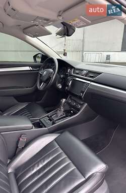 Ліфтбек Skoda Superb 2017 в 