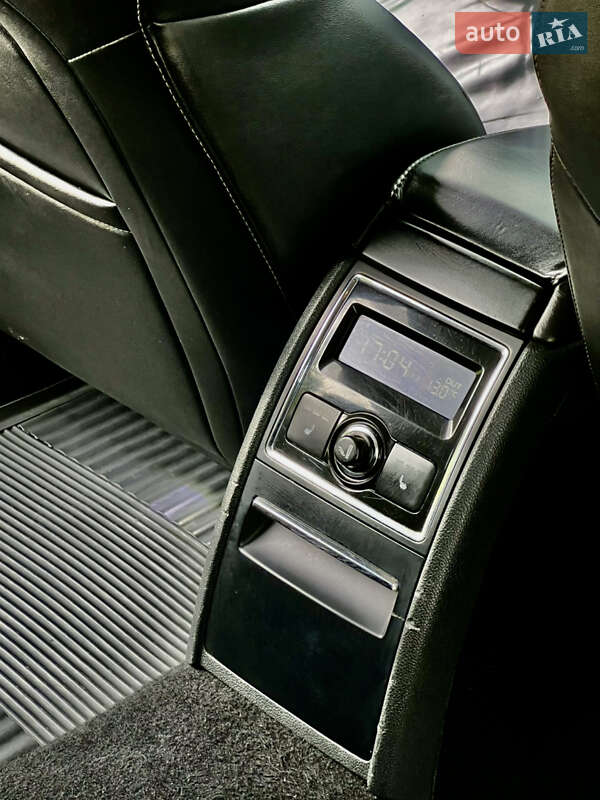 Лифтбек Skoda Superb 2009 в Львове