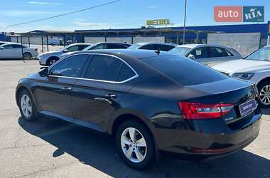 Лифтбек Skoda Superb 2018 в 
