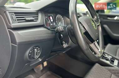 Лифтбек Skoda Superb 2016 в 
