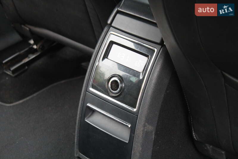 Универсал Skoda Superb 2012 в Жовкве