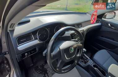 Лифтбек Skoda Superb 2012 в 