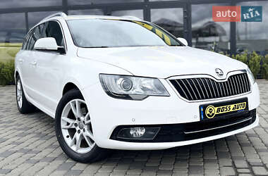 Универсал Skoda Superb 2014 в Мукачево