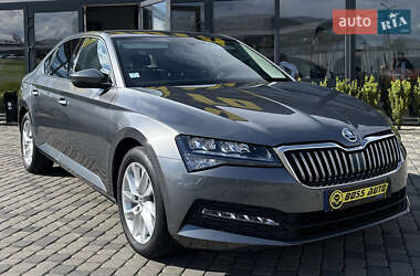 Лифтбек Skoda Superb 2023 в Мукачево