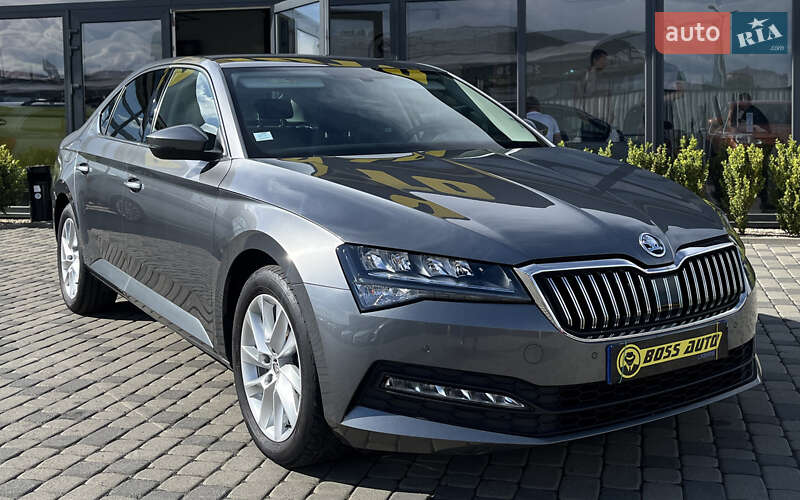 Ліфтбек Skoda Superb 2023 в Мукачевому