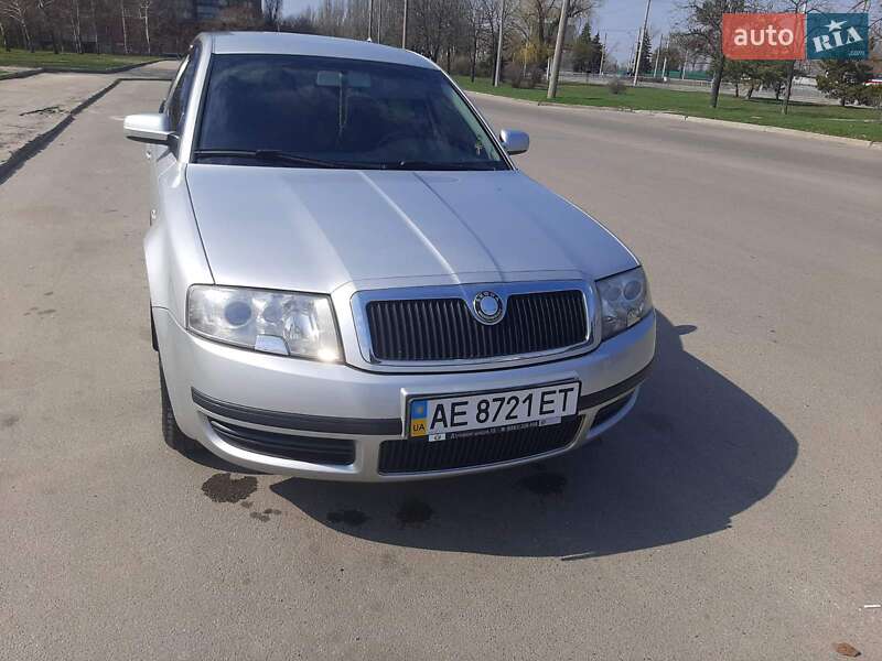 Лифтбек Skoda Superb 2006 в Днепре