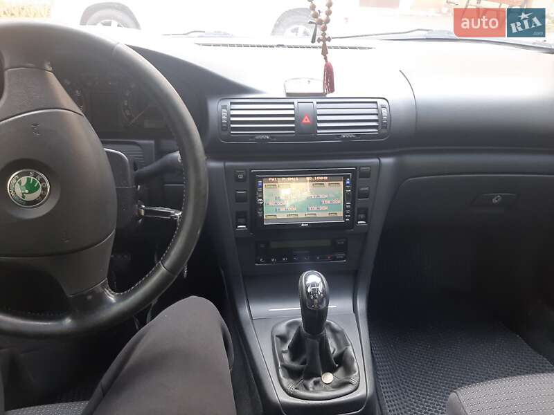 Лифтбек Skoda Superb 2006 в Днепре