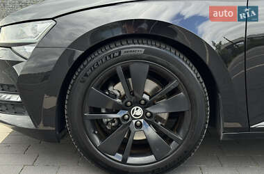 Ліфтбек Skoda Superb 2019 в 