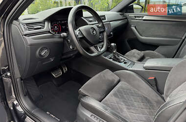 Ліфтбек Skoda Superb 2019 в 