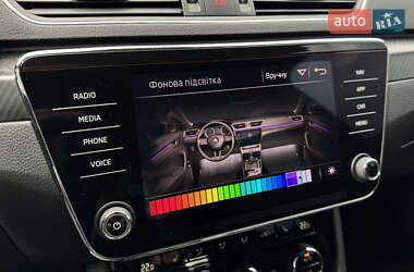 Ліфтбек Skoda Superb 2019 в 