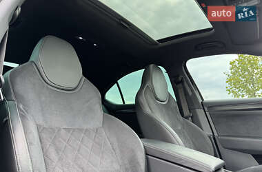 Ліфтбек Skoda Superb 2019 в 
