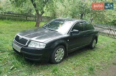 Лифтбек Skoda Superb 2004 в 