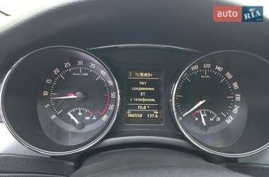 Універсал Skoda Superb 2012 в 