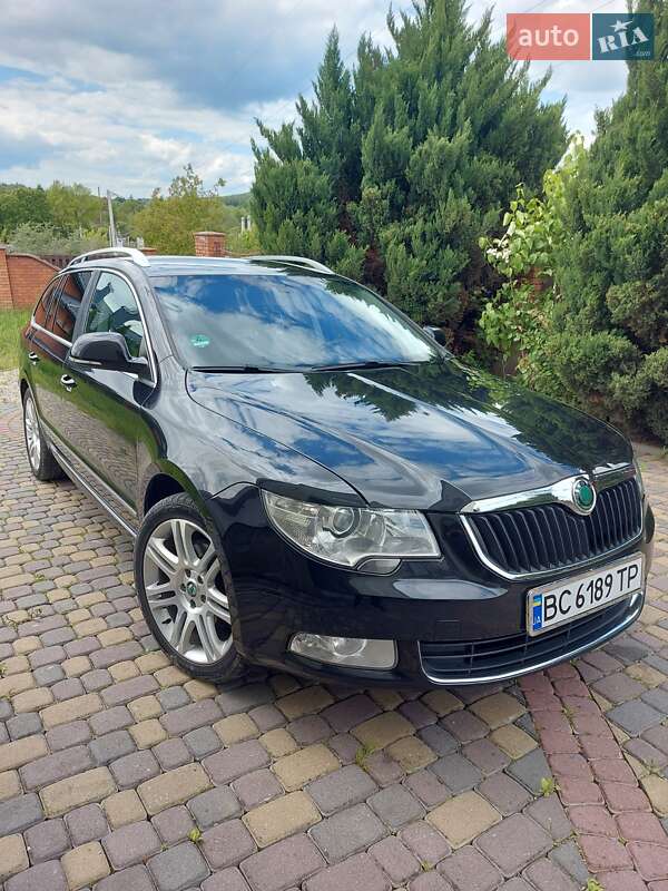 Skoda Superb 2012