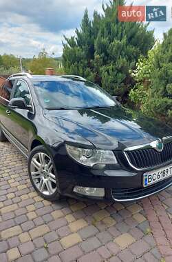 Универсал Skoda Superb 2012 в 
