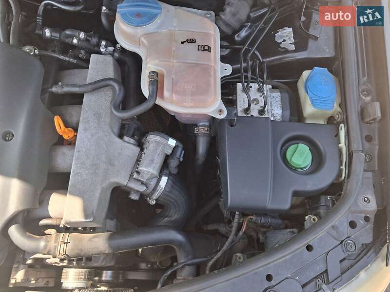 Лифтбек Skoda Superb 2004 в Чернигове