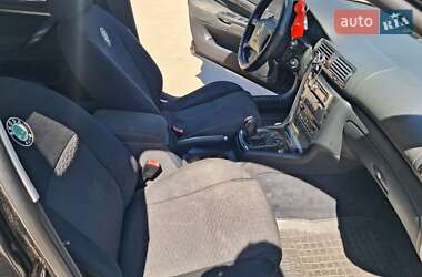 Ліфтбек Skoda Superb 2004 в 