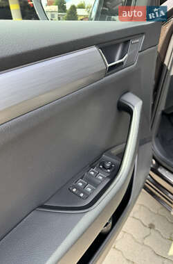 Лифтбек Skoda Superb 2018 в 