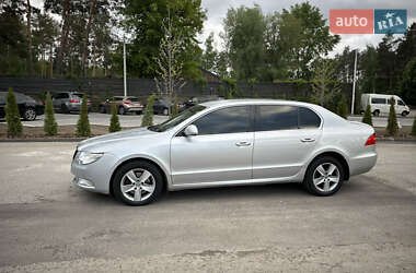 Лифтбек Skoda Superb 2008 в 