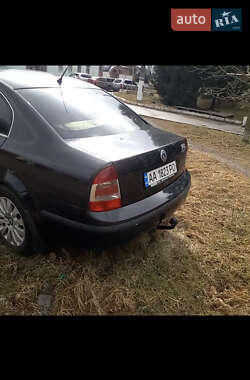 Лифтбек Skoda Superb 2008 в 