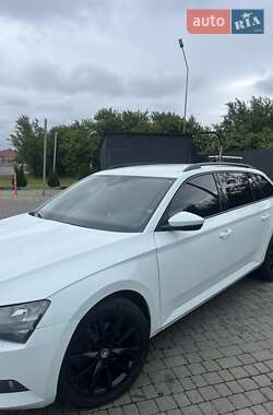 Універсал Skoda Superb 2016 в 