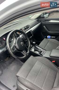 Універсал Skoda Superb 2016 в 