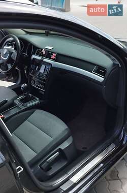 Універсал Skoda Superb 2011 в 