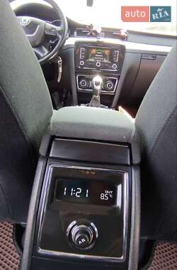 Універсал Skoda Superb 2011 в 
