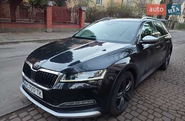 Універсал Skoda Superb 2019 в 