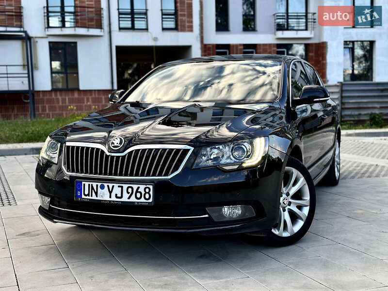 Лифтбек Skoda Superb 2014 в Львове