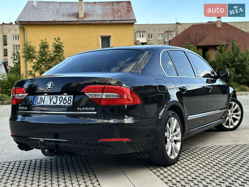 Лифтбек Skoda Superb 2014 в Львове
